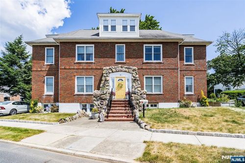 45 Belle Ave, Maywood, NJ, 07607-1501 | Card Image