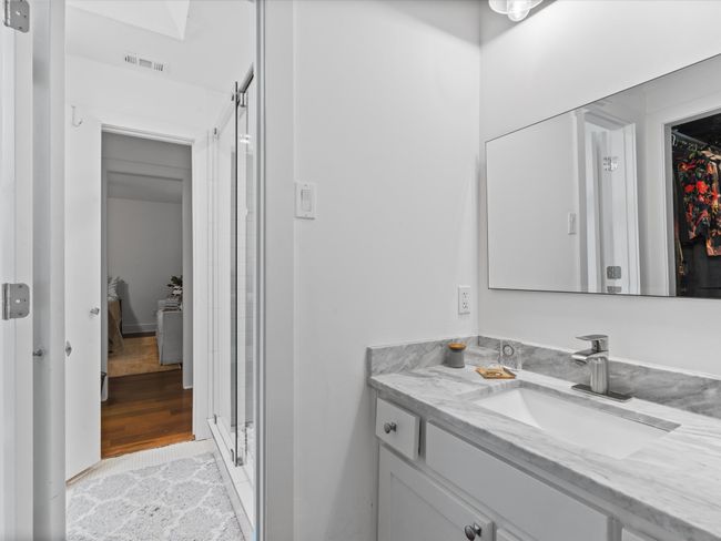 5512 Bent Tree Dr, House other with 4 bedrooms, 5 bathrooms and null parking in Dallas TX | Image 18