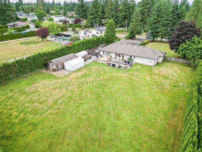 25040 57 Ave, House other with 3 bedrooms, 3 bathrooms and 15 parking in Aldergrove BC | Image 18