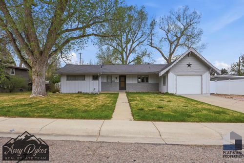 146 Valley Dr, Casper, WY, 82604-4009 | Card Image