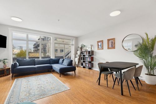 220-6111 London Rd, Richmond, BC, V7E3S3 | Card Image