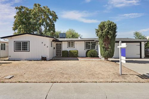 723 E Barrymore St, Stockton, CA, 95204-2231 | Card Image