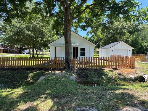 4301 Peck St, Santa Fe, TX, 77517-4077 | Card Image