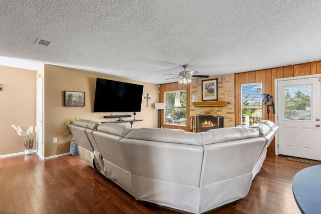 8559 Red Willow Dr, House other with 3 bedrooms, 3 bathrooms and 6 parking in Austin TX | Image 4