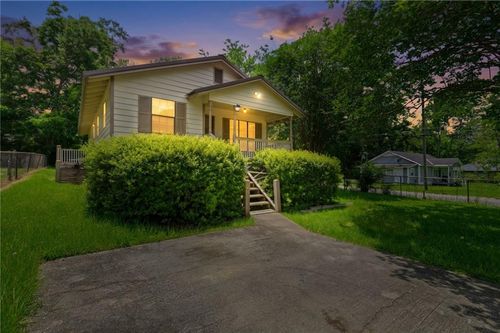 515 W Lee St, Chickasaw, AL, 36611-1615 | Card Image
