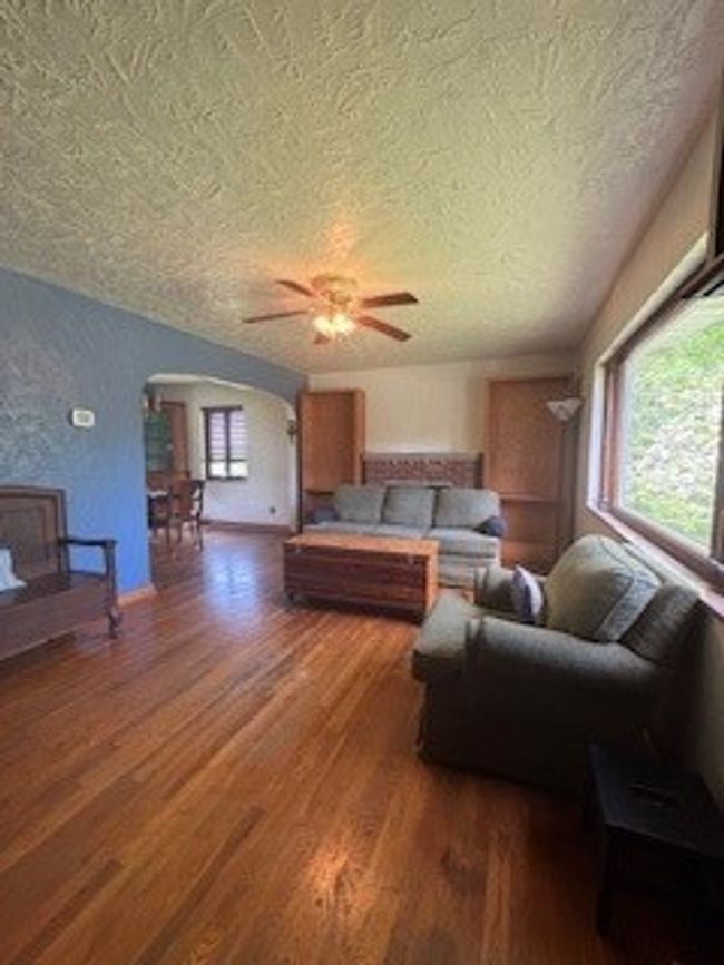 798 Hecla Road, House other with 3 bedrooms, 2 bathrooms and 2 parking in Mt. Pleasant Twp - Wml PA | Image 4