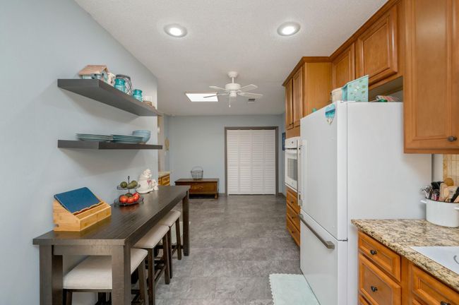 Kitchen | Image 13