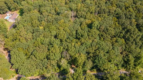 62 Douglas Ln, Waterford, CT, 06385-4008 | Card Image