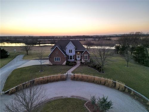 4631 S Country Club Rd, Chanute, KS, 66720-5198 | Card Image