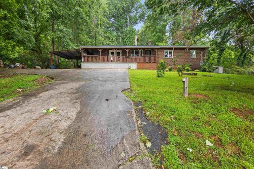 108 Linda Ln, Marietta, SC, 29661-9581 | Card Image