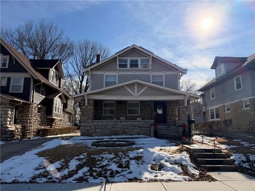 2941 Victor St, Kansas City, MO, 64128-1171 | Card Image