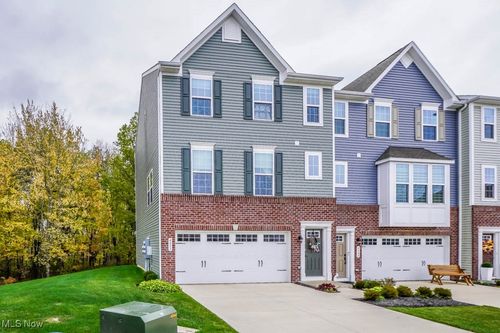 4051 N Steels Cir, Cuyahoga Falls, OH, 44224-4925 | Card Image