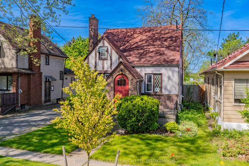 81 Woodland Avenue, St Catharines, ON, L2R5A4 | Card Image