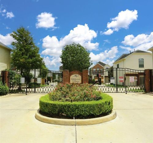 1717 Aden Mist Dr, Houston, TX, 77003-5358 | Card Image