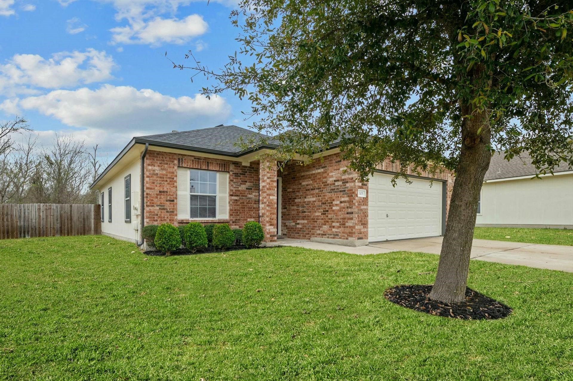 Saul St, Hutto, TX 78634
