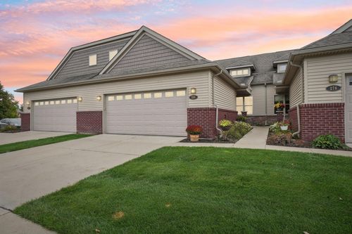 280 Victoria Dr, Dexter, MI, 48130-2200 | Card Image