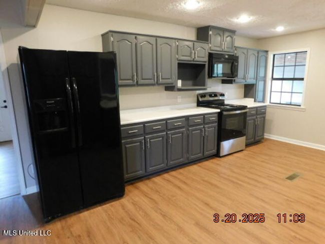 Kitchen Left Side2 | Image 4