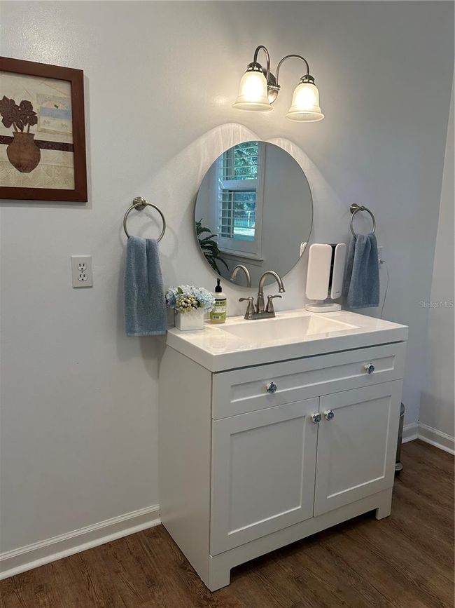 #2 BATHROOM - VANITY SINK | Image 28