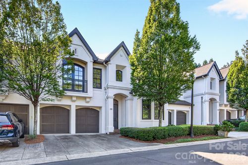 318 Wendover Heights Circle, Charlotte, NC, 28211 | Card Image