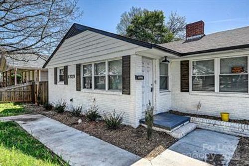 1229 Effingham Rd, Charlotte, NC, 28208-4023 | Card Image