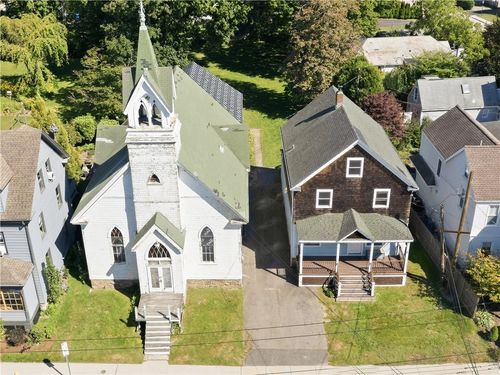 24 Annandale Rd, Newport, RI, 02840-3602 | Card Image
