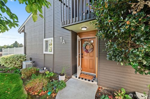 1a-10 S Cove Ave, Wenatchee, WA, 98801-2565 | Card Image