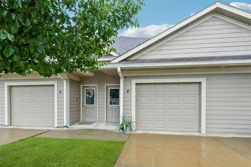 4-2702 Ne Oak Dr, Ankeny, IA, 50021-4779 | Card Image