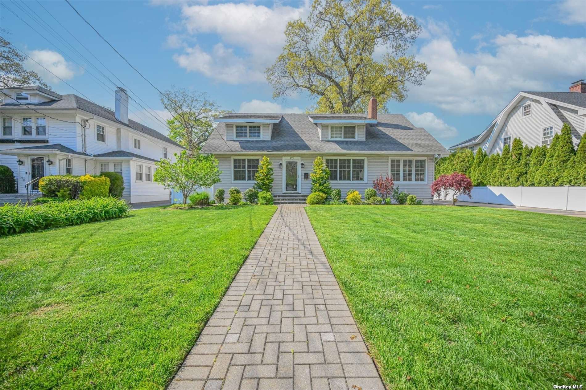 Driscoll Ave, Rockville Centre, NY 11570