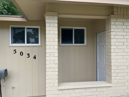 5034 Creekmoor, San Antonio, TX, 78220 | Card Image