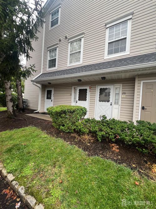 24 Prestwick Way, Edison, NJ, 08820-4624 | Card Image