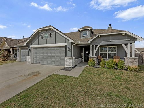 7403 E 87th St N, Owasso, OK, 74055-0079 | Card Image