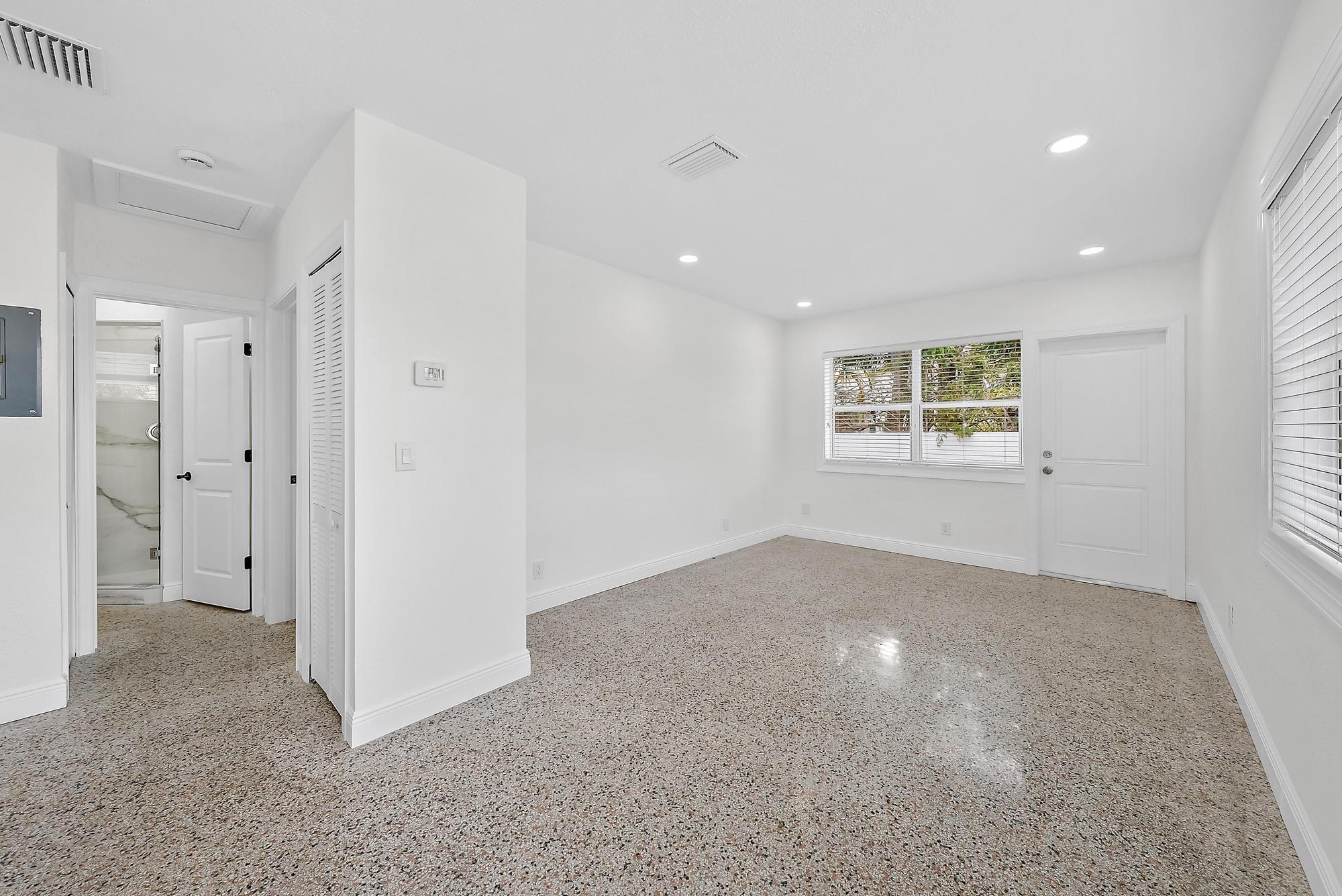 Residential Lease in West Palm Beach 4