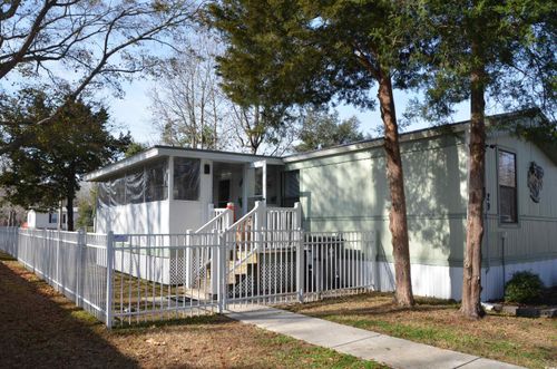 29 Crooked Island Cir, Murrells Inlet, SC, 29576-5735 | Card Image