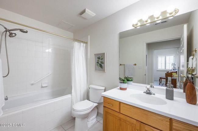 106 - 11035 S Grapevine Cv, Condo with 2 bedrooms, 2 bathrooms and null parking in Sandy UT | Image 10