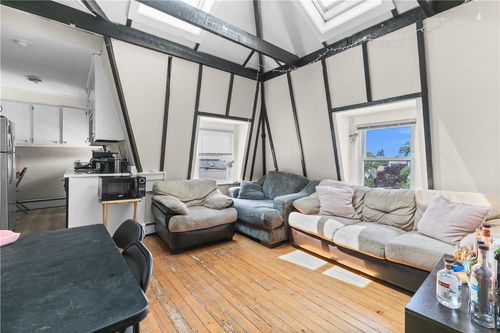 apt-3-501 Spring St, Newport, RI, 02840-6885 | Card Image