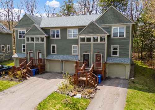 106 E Redrock Dr, Burlington, VT, 05401-6008 | Card Image