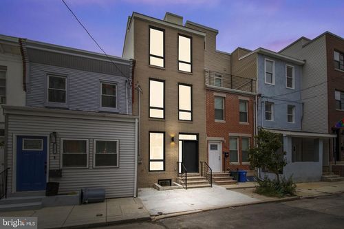2139 Sears St, PHILADELPHIA, PA, 19146-4535 | Card Image