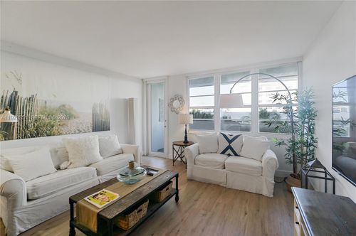 410-100 Lincoln Rd, Miami Beach, FL, 33139-2013 | Card Image