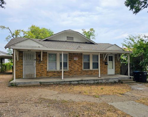 2612 Wilkinson Ave, Fort Worth, TX, 76103-2836 | Card Image