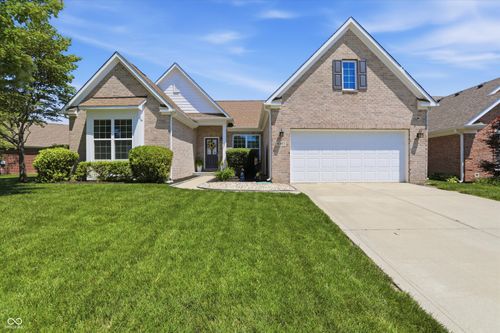 4323 Raintree Blvd, Greenwood, IN, 46143-7432 | Card Image