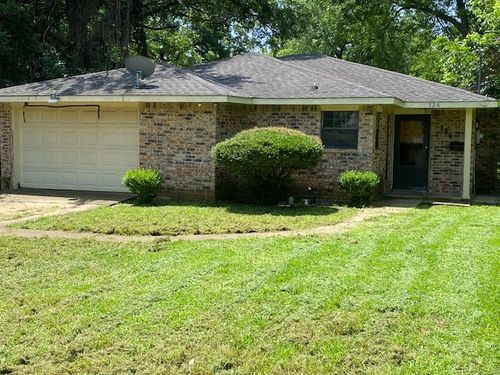 126 Oak St, Lancaster, TX, 75146-1638 | Card Image