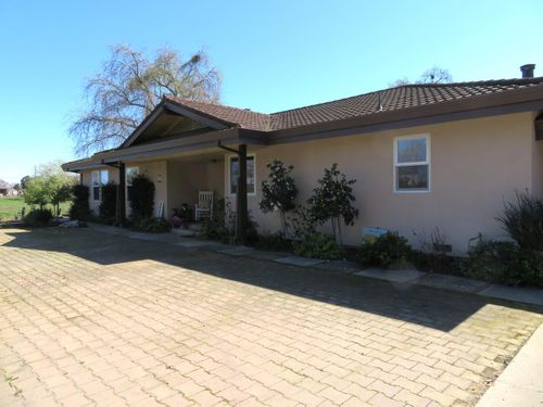 4900 Pleasant Valley Road, Oakdale, CA, 95361 | Card Image