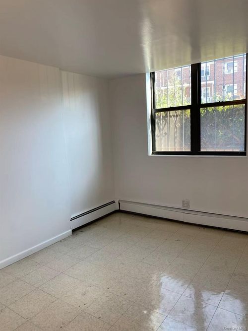 1g-14463 37th Avenue, New York, NY, 11354 | Card Image