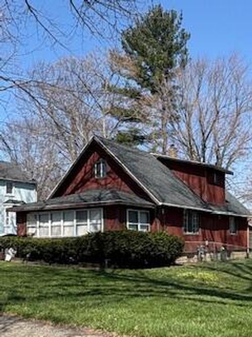 204 W Berry Ave, Lansing, MI, 48910-2958 | Card Image