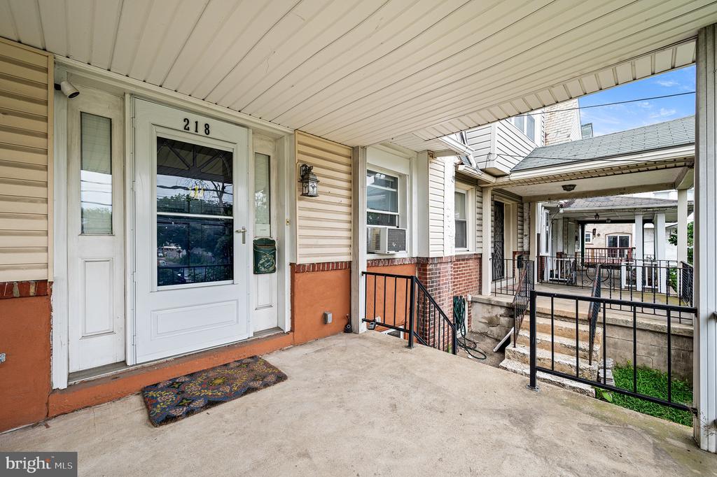 Residential in LANSDOWNE 3