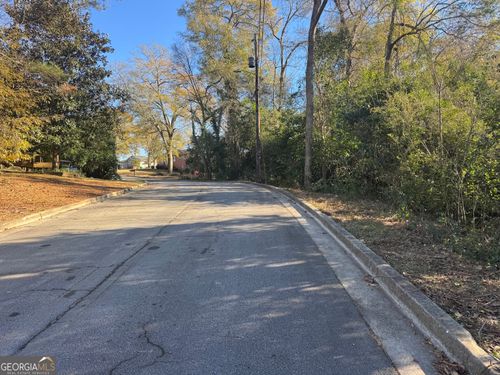 2285 Pinewood Dr Se, Milledgeville, GA, 31061-4248 | Card Image
