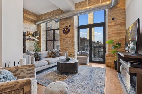 unit-304-150 Portland Ave, Minneapolis, MN, 55401-2621 | Card Image