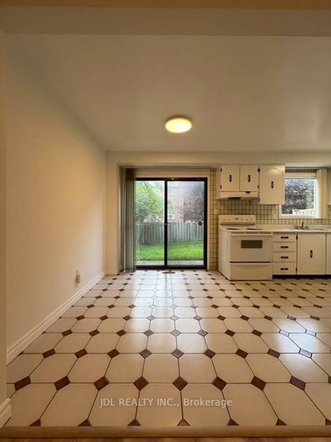 6 Maitland Dr, House other with 3 bedrooms, 3 bathrooms and 2 parking in Markham ON | Image 7
