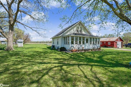 9054 113th Street, Burlington, IA, 52601 | Card Image