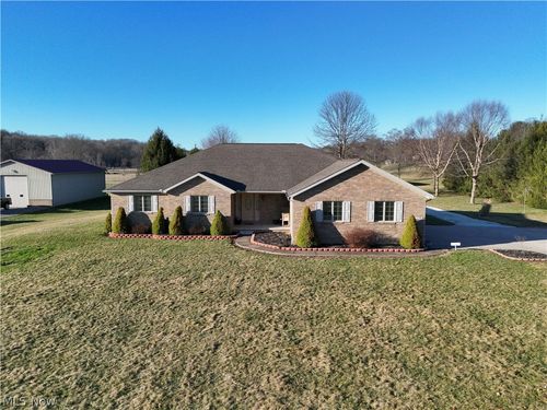 9280 Rochester Rd, Minerva, OH, 44657-9440 | Card Image